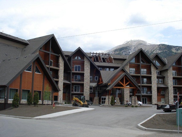 Grand Rockies Resort